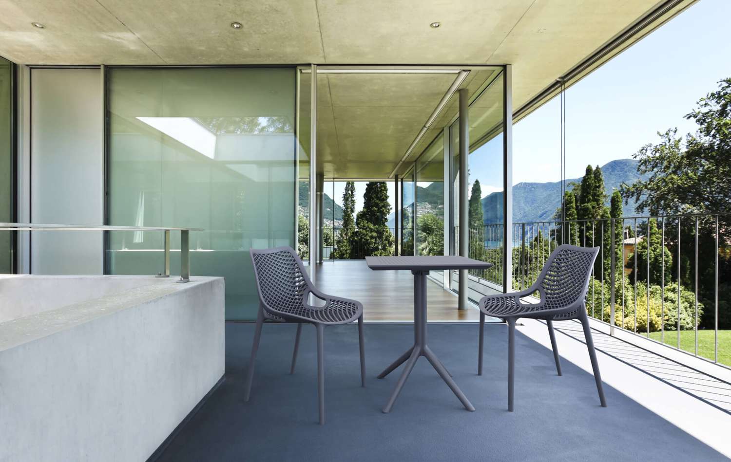 FL-118-13136-102_Sky_Table_60_Air_Chair.jpg