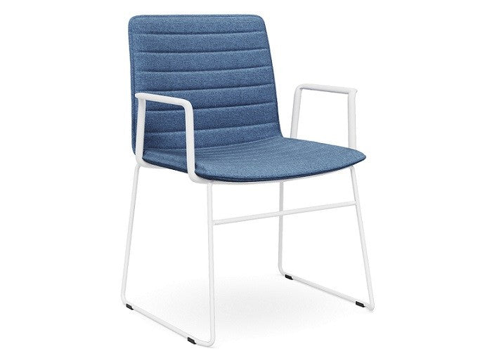 Nicola_Chair_Ocean_Blue_Sled_White_Frame_02web.jpg